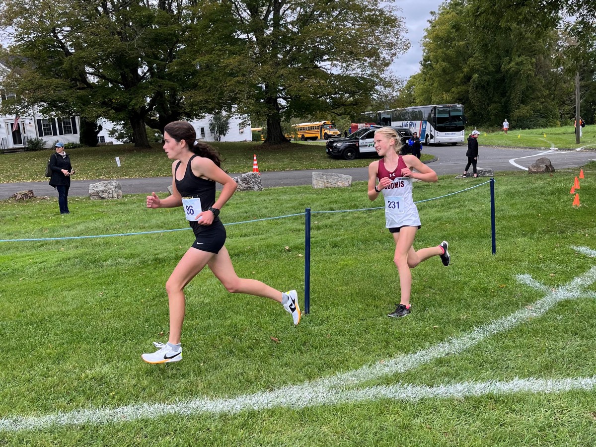 Greenwich Academy’s Lily Lyons wins cross country race at Canterbury Invitational; Maddy Lee third for GA