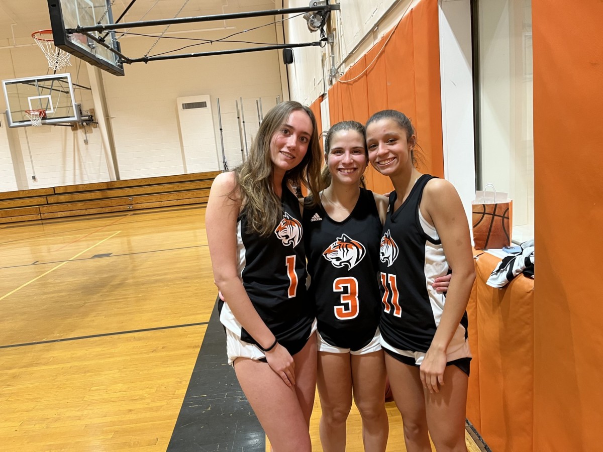 Greenwich Country Day School girls basketball team tops Rye Country Day, McDermott with 23 points for Tigers
